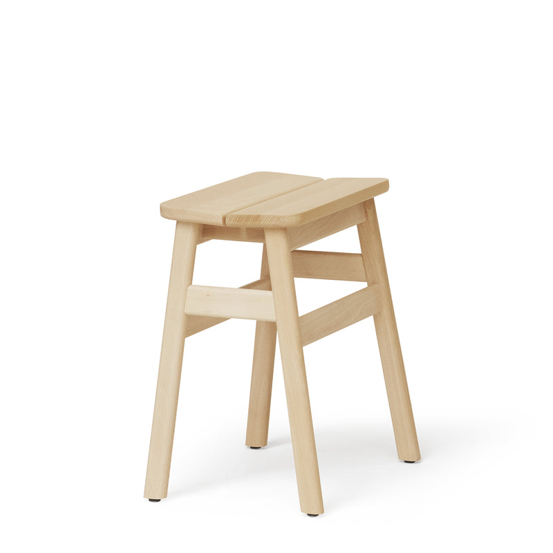 Form & Refine - Angle Standard Hocker | Buche