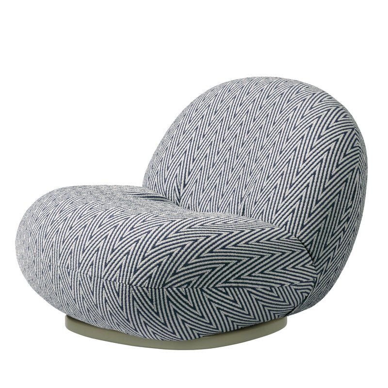 Gubi - Pacha Outdoor Lounge Chair | Chevron Dedar (035, Standard)