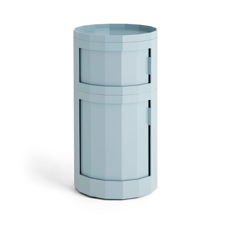 HAY - Facet Cabinet mit Füßen und Rollen | 110 cm / misty blue
