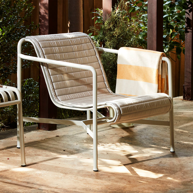 HAY - Palissade Quilted Cushion für Lounge Chair Low | sky grey