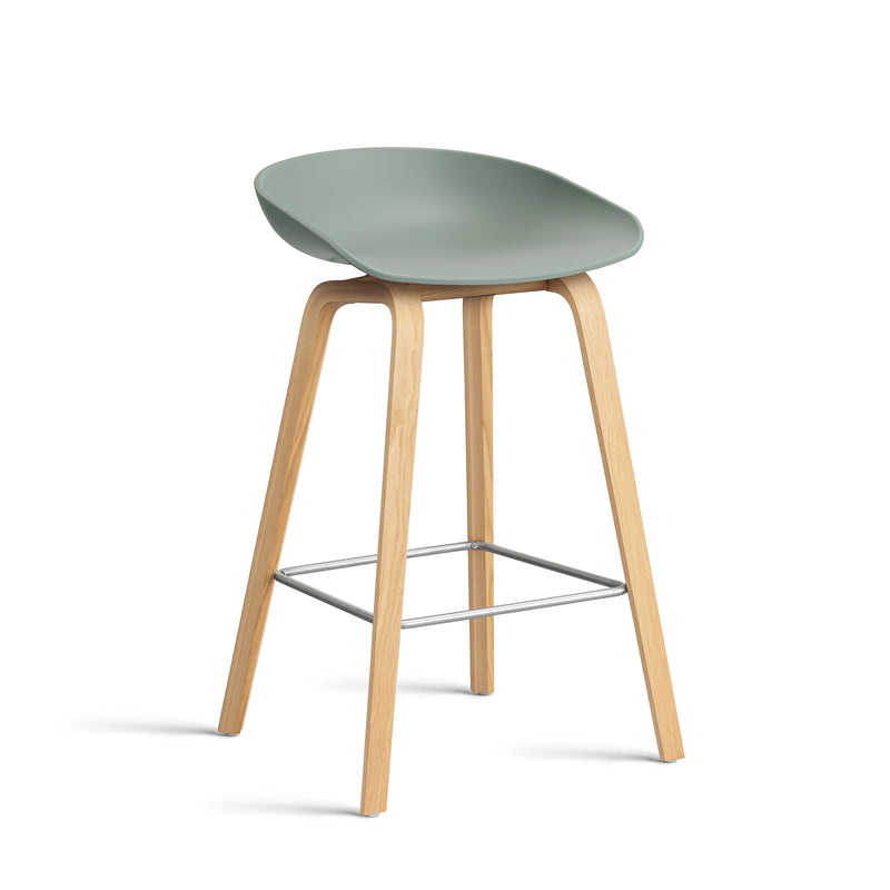 HAY - About A Stool AAS 32 | H 65 cm / fall green 2.0 / Eiche lackiert / Edelstahl