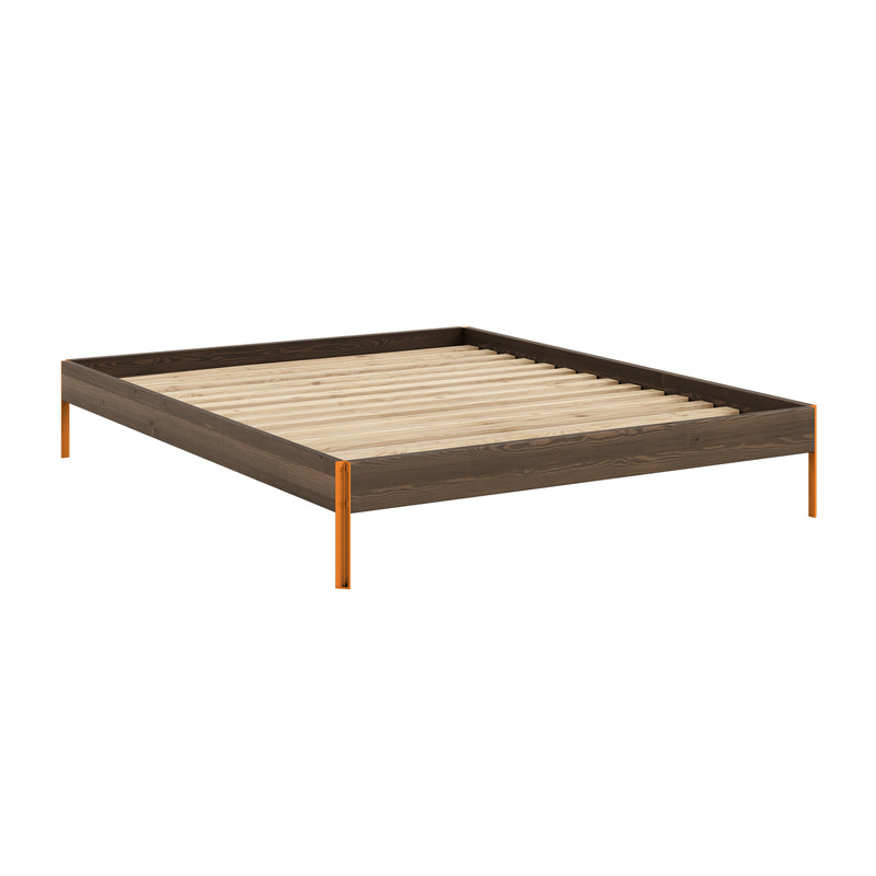 Karup Design - Core Bett | 160 x 200 cm / Kiefer carobbraun / solar orange