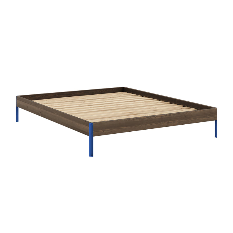 Karup Design - Core Bett | 160 x 200 cm / Kiefer carobbraun / vivid blue