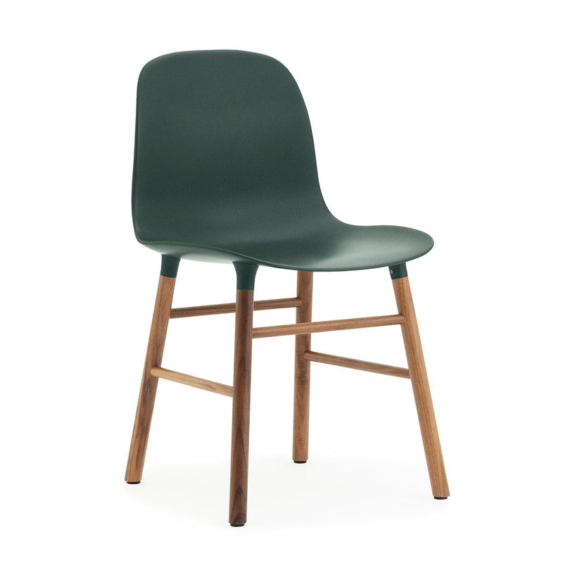 Normann Copenhagen - Form Chair (Holz) | grün / Walnuss