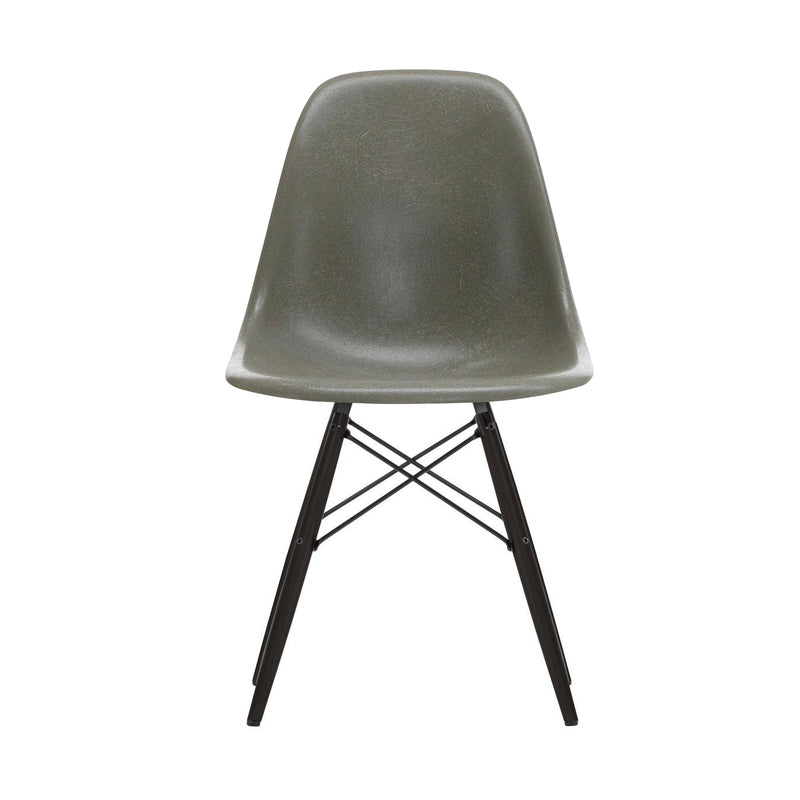Vitra - Eames Fiberglass Side Chair DSW | Eames Raw Umber