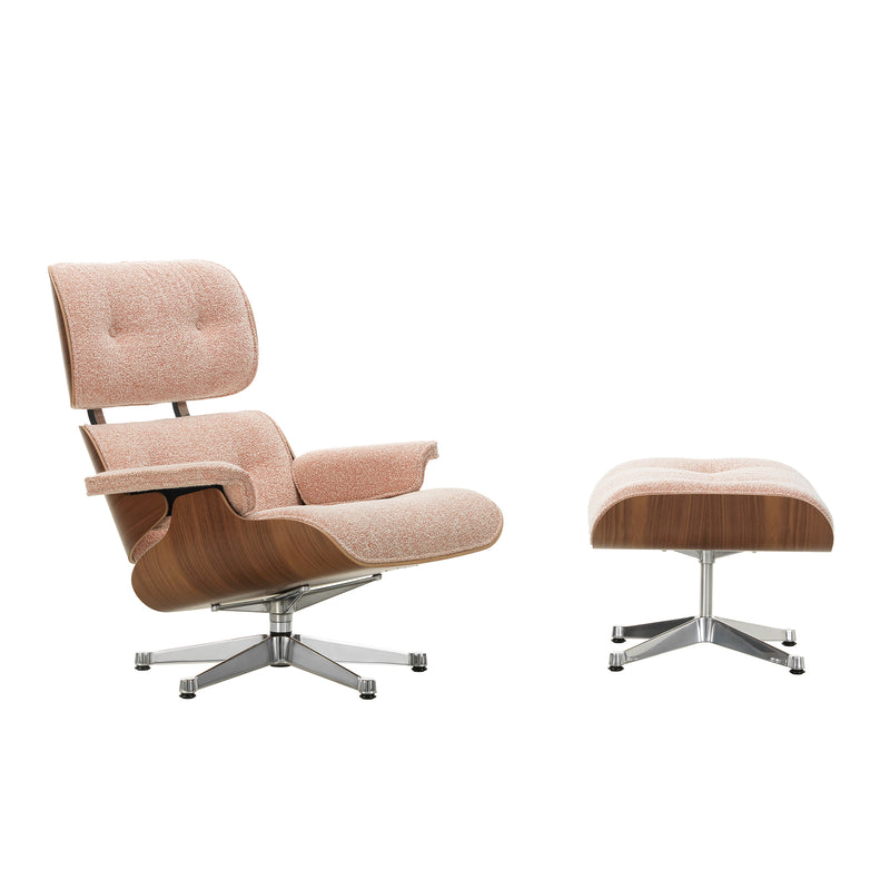 Vitra - Lounge Chair & Ottoman | Nubia 07 elfenbein/pfirsich / Nussbaum dunkel / poliert