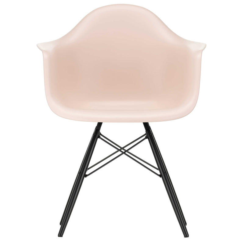 Vitra - Eames Plastic Armchair DAW RE | zartrosé RE / Ahorn schwarz