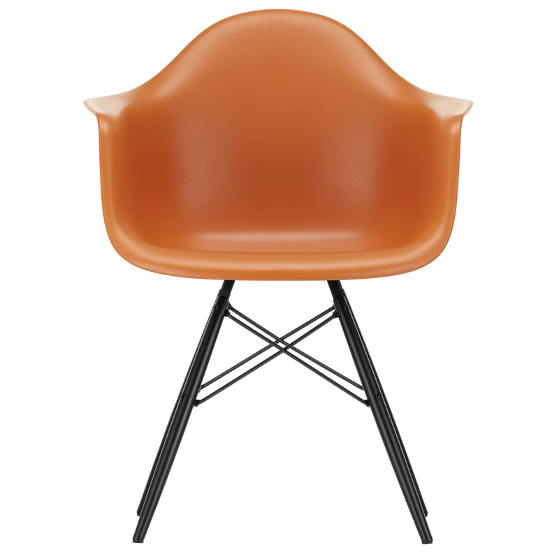 Vitra - Eames Plastic Armchair DAW RE | rostorange RE / Ahorn schwarz