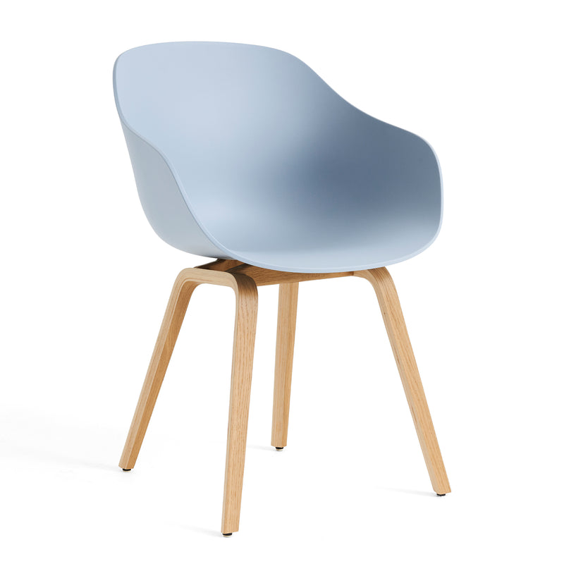 HAY - About A Chair AAC 222 | Standardgleiter Kunststoff / slate blue 2.0 / Eiche lackiert