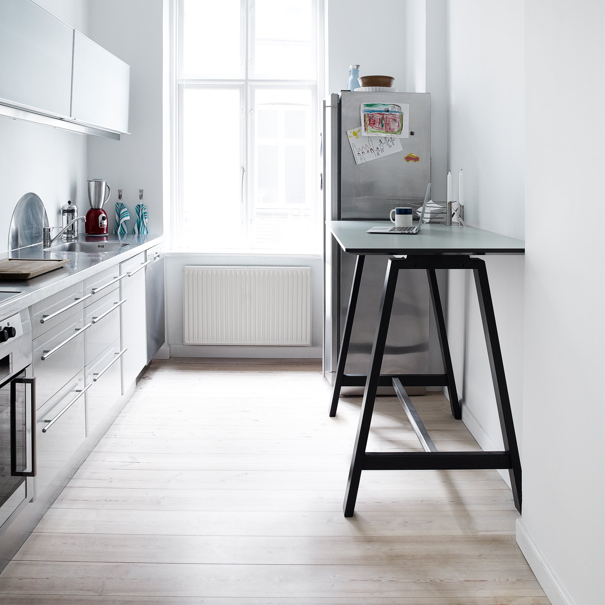 Andersen Furniture - HT1 Stehtisch | 