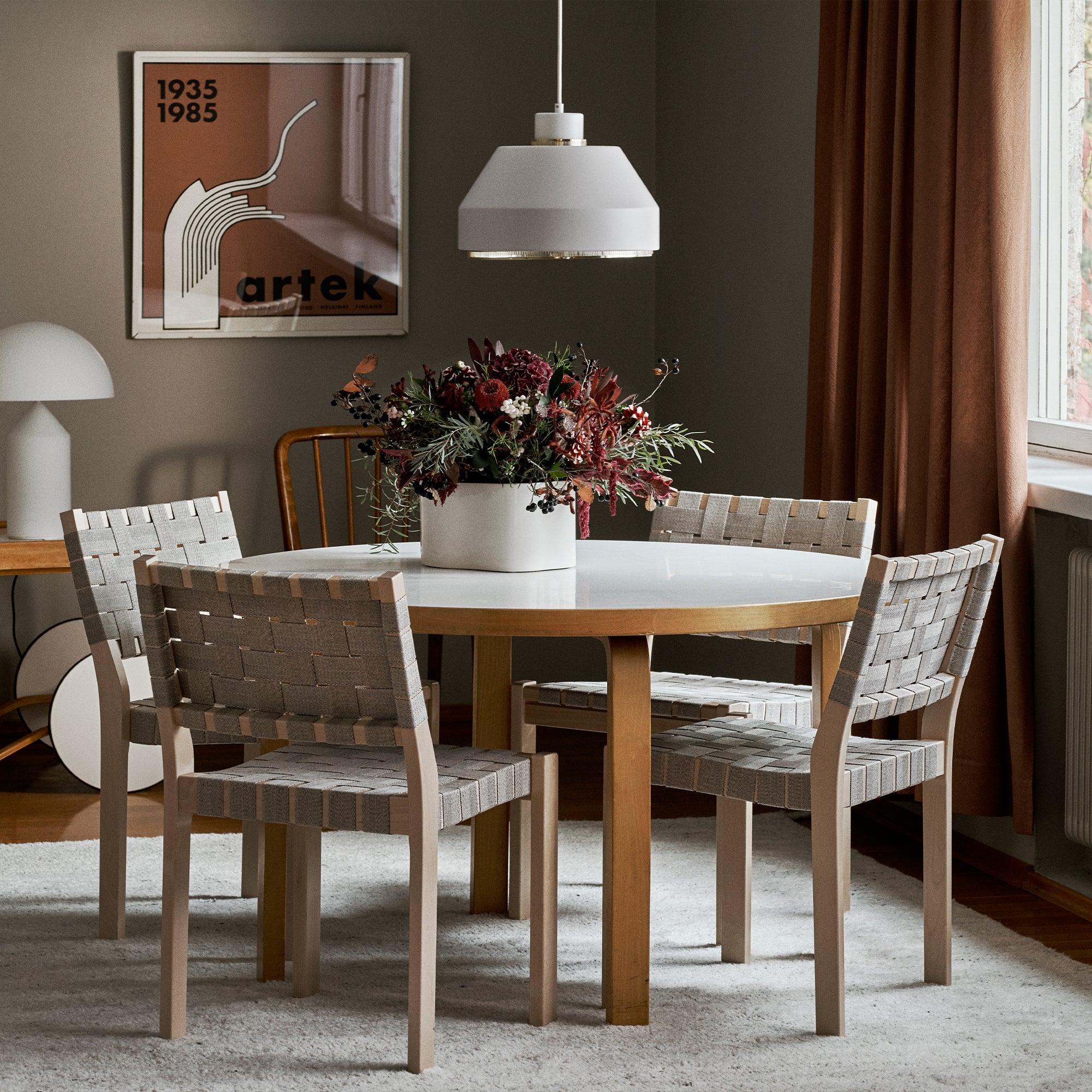 Artek - 90B Tisch