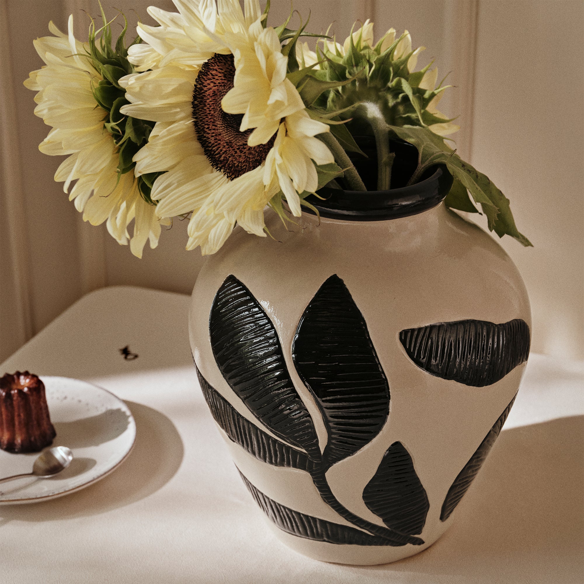 Broste Copenhagen - Herbert Vase | Ø 33 x 40 cm