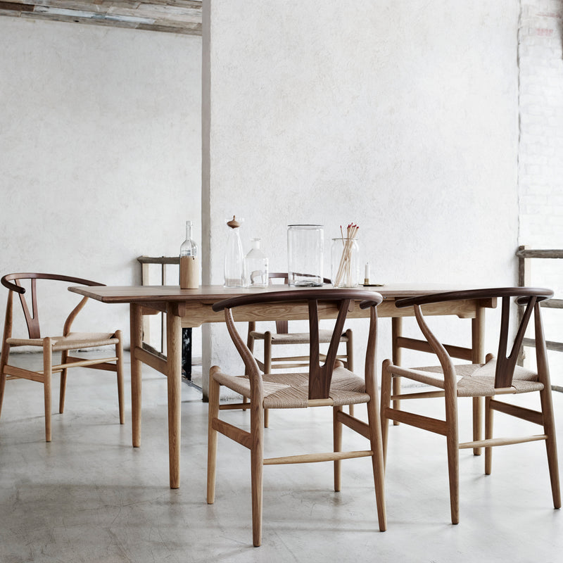 Carl Hansen - CH24 Wishbone Chair, schwarzes Geflecht