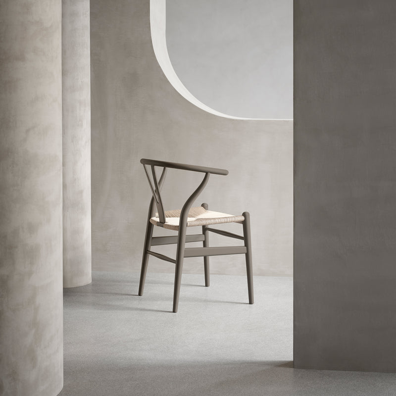 Carl Hansen - CH24 Wishbone Chair, schwarzes Geflecht