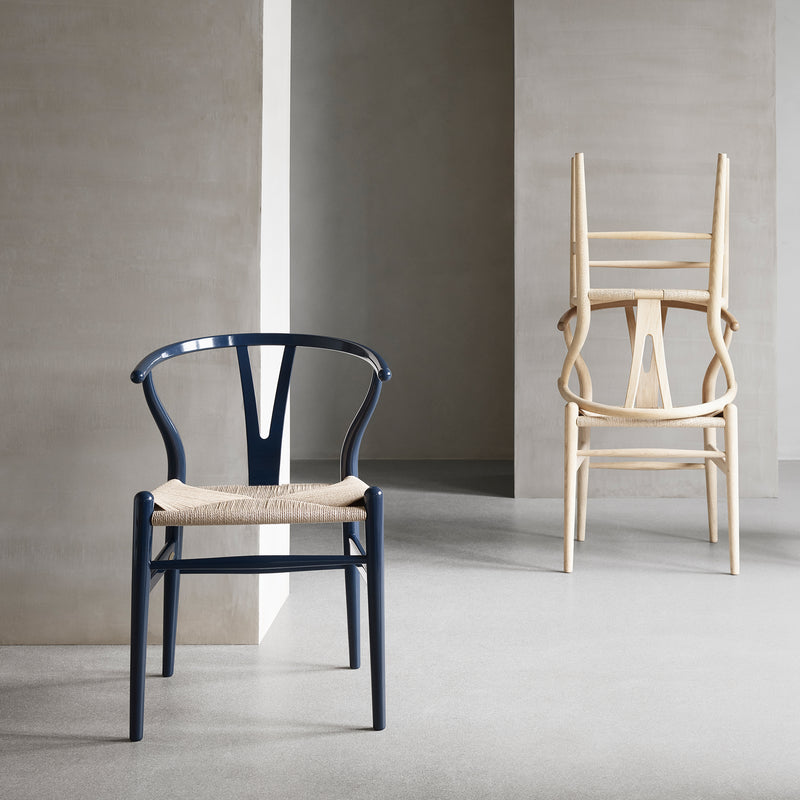 Carl Hansen - CH24 Wishbone Chair, schwarzes Geflecht