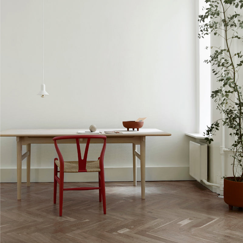 Carl Hansen - CH24 Wishbone Chair | Buche soft red brown