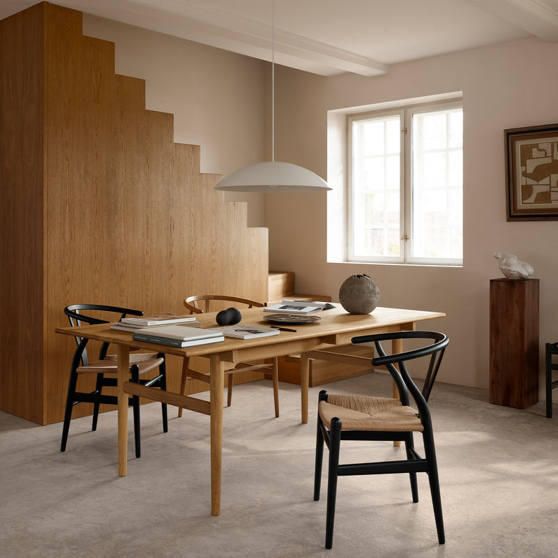 Carl Hansen - CH24 Wishbone Chair, schwarzes Geflecht