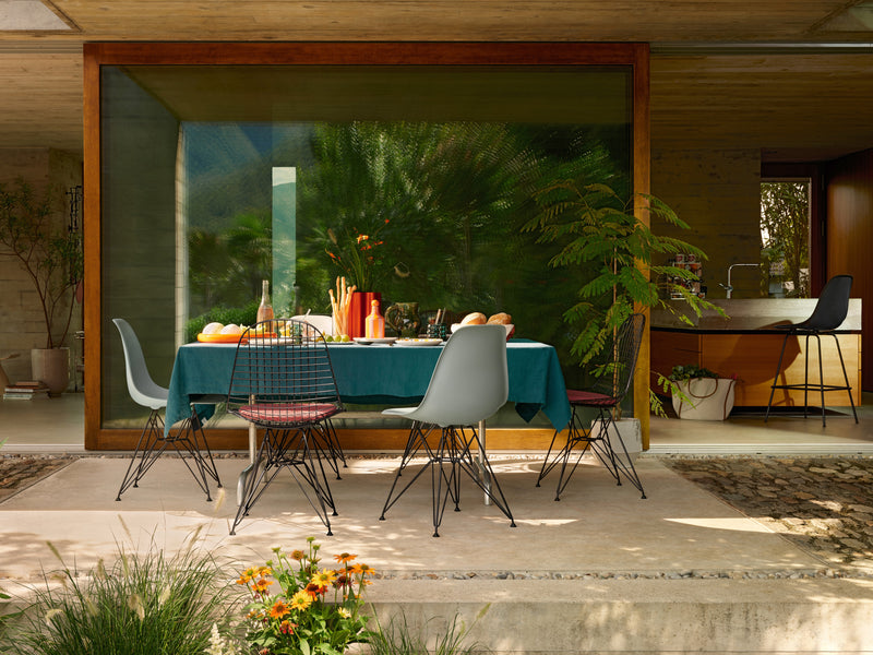 Vitra - Eames Plastic Side Chair DSR Set
