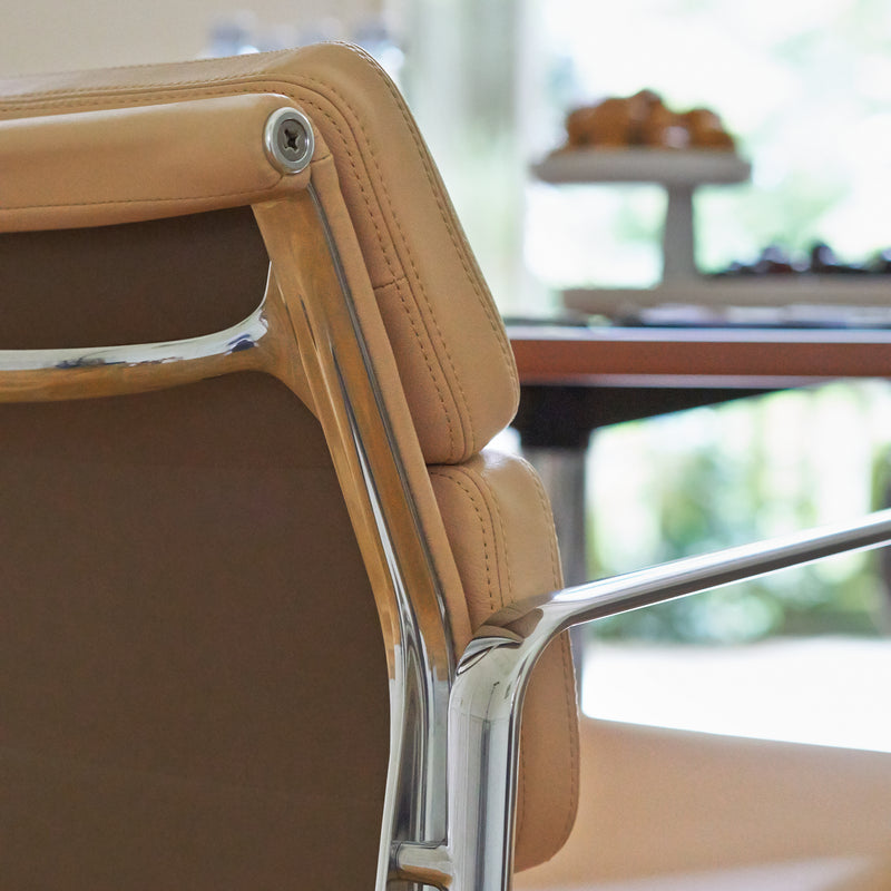 Vitra - Soft Pad Chair EA 217