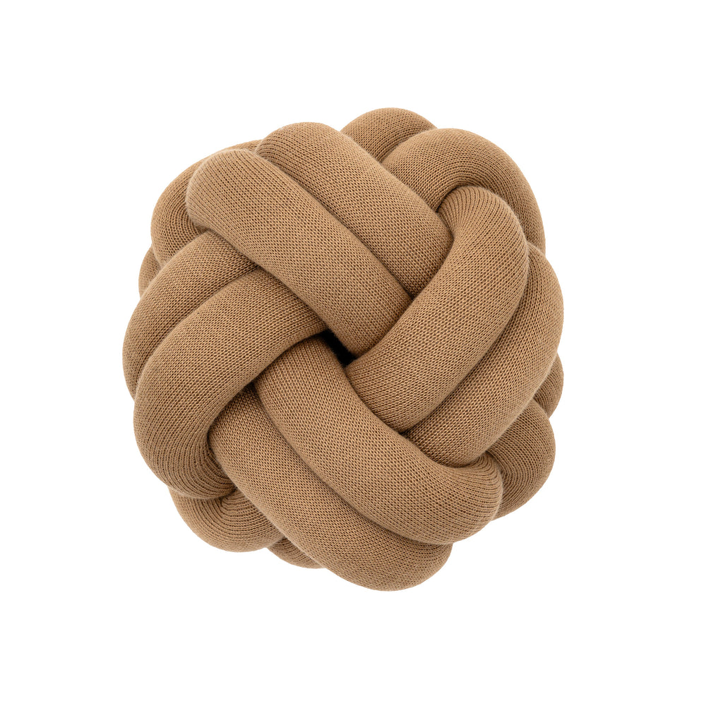 Design House Stockholm - Knot Kissen | camel