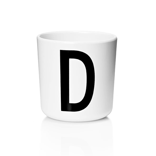 Design Letters - AJ Ecozen Becher | D