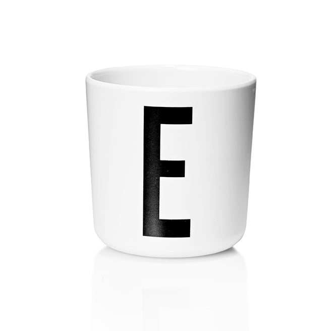 Design Letters - AJ Ecozen Becher | E