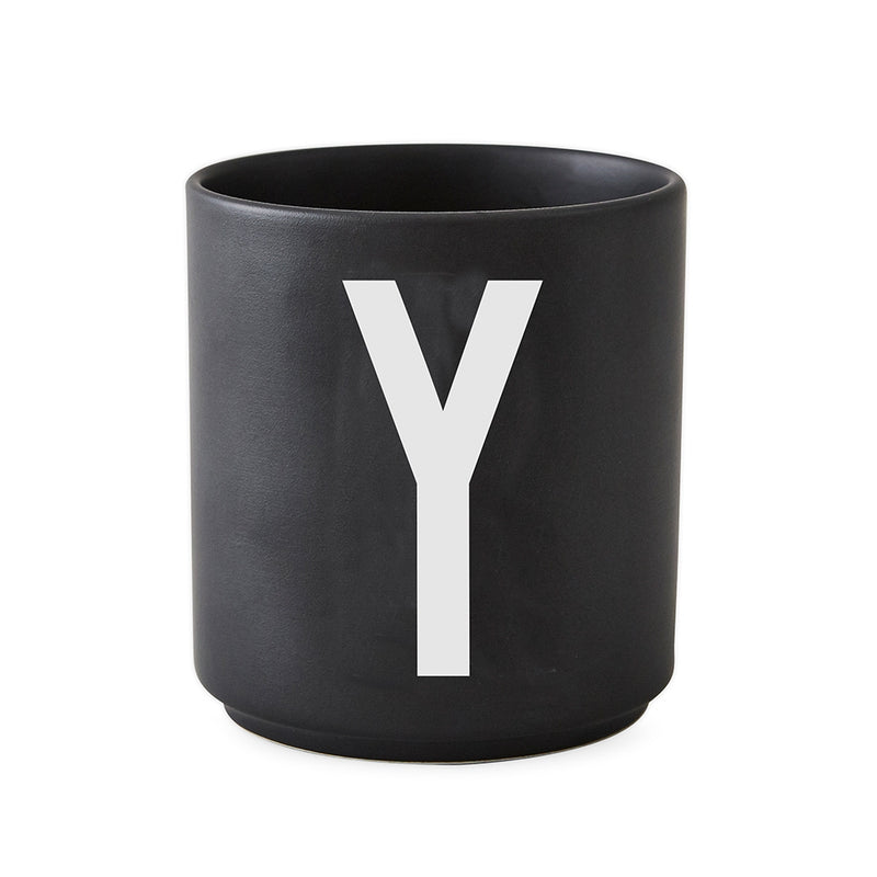 Design Letters - AJ Porzellan Becher A-Z | Y / schwarz