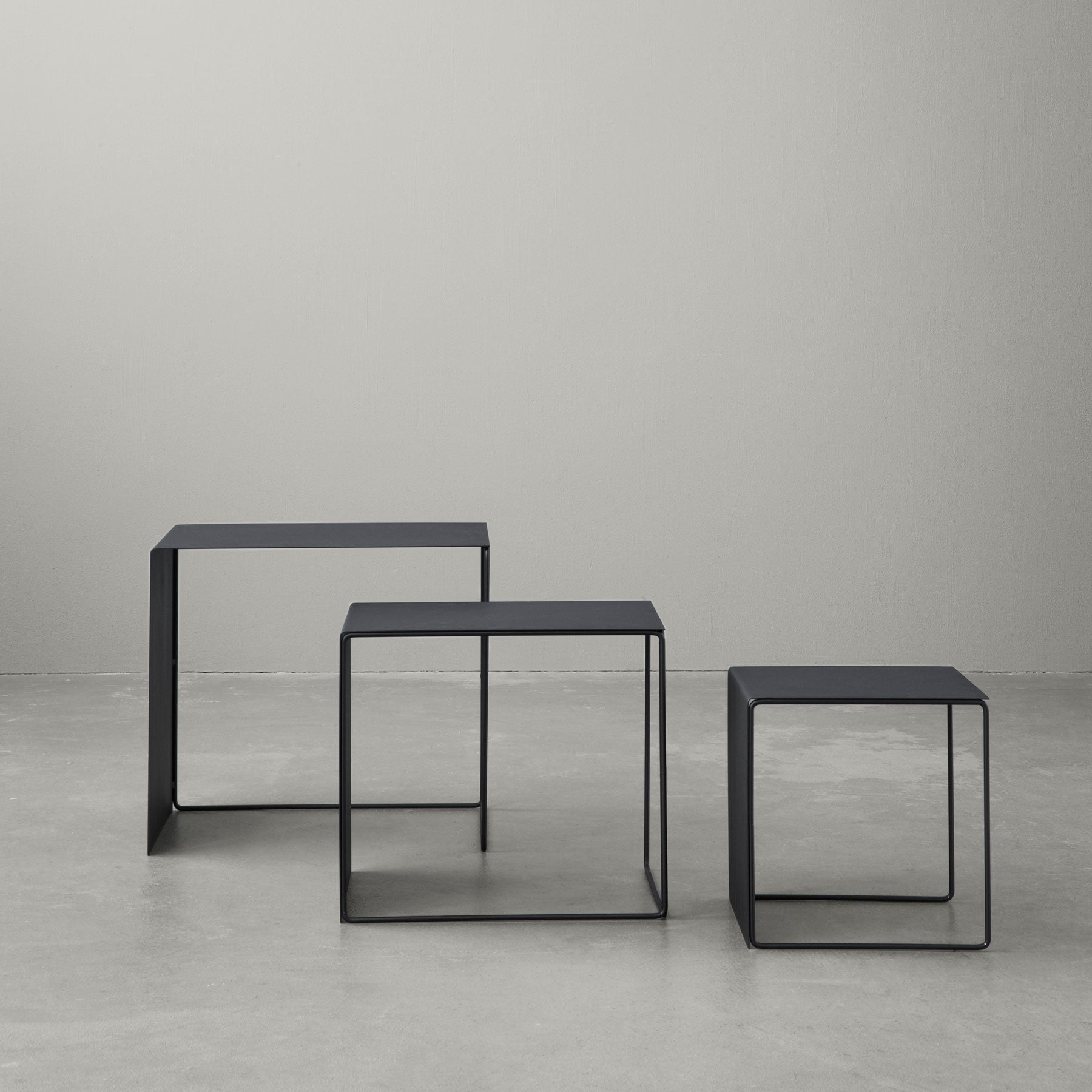 Ferm Living - Cluster Tables | schwarz