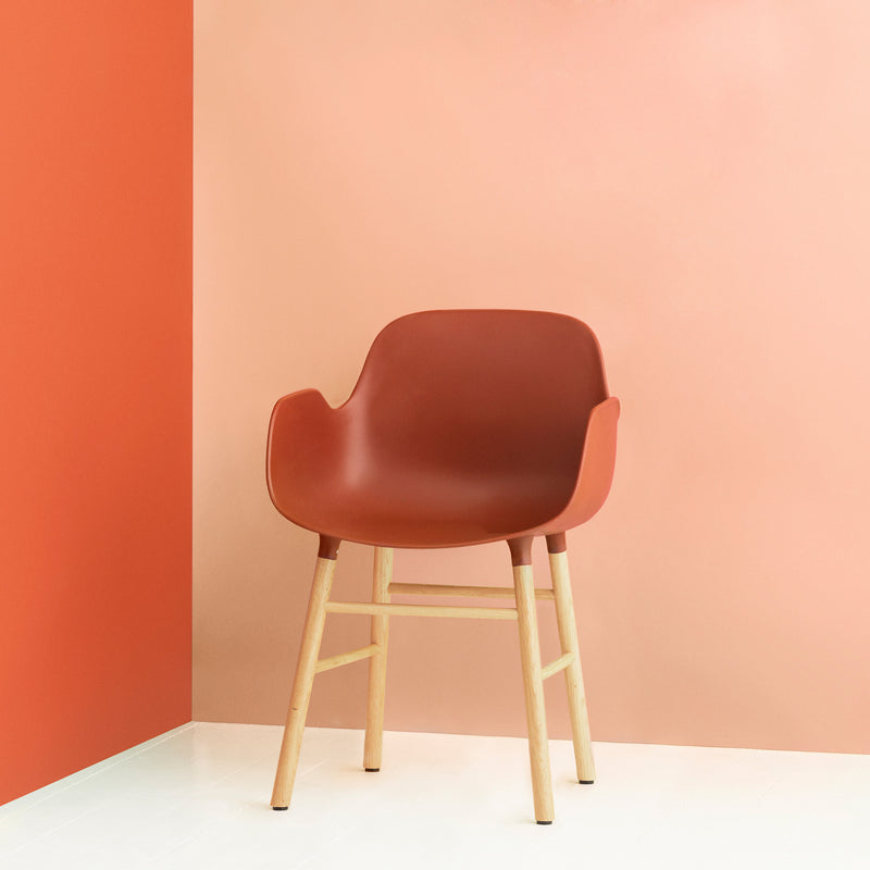 Normann Copenhagen - Form Armlehnstuhl (Holz)