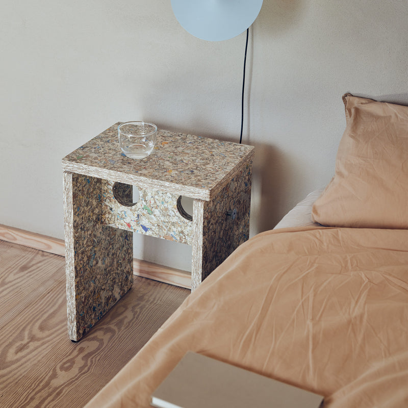 Form &amp; Refine - Remake Hocker