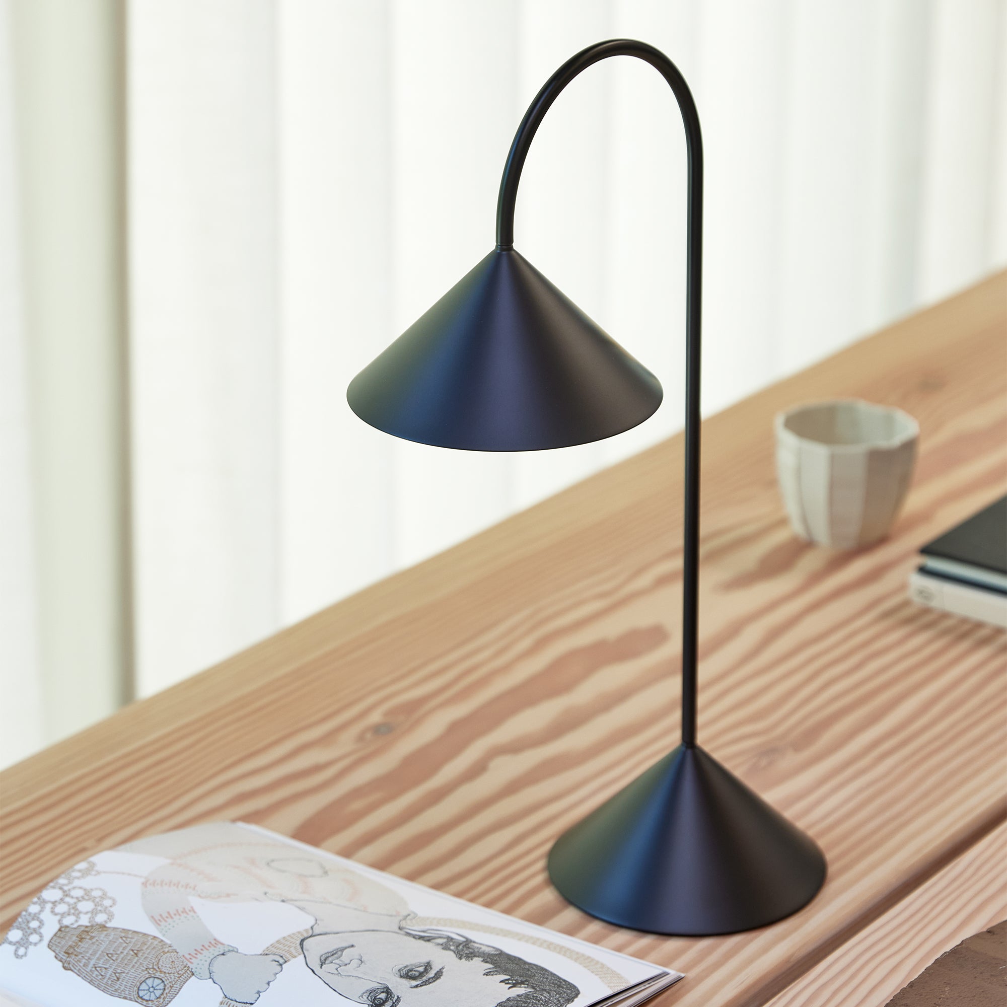 Frandsen - Grasp LED Akku-Stehleuchte | H 47 cm / schwarz matt