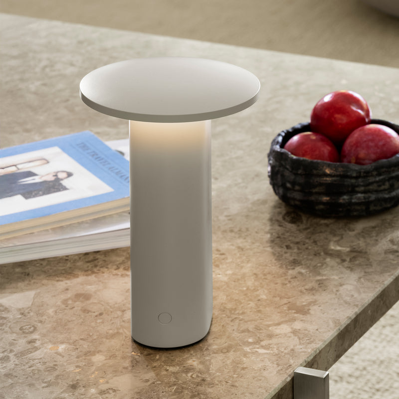 Fritz Hansen - Solae LED-Tischleuchte | warmgrau