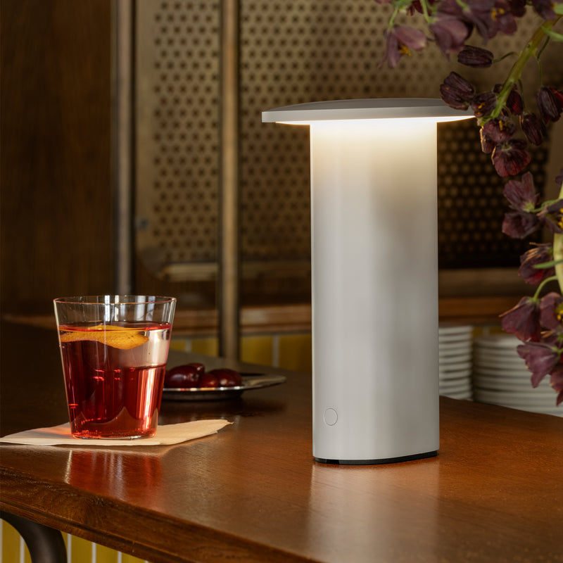 Fritz Hansen - Solae LED-Tischleuchte | warmgrau