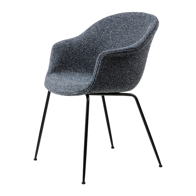 Gubi - Bat Dining Stuhl mit Vollpolsterung | Dedar Around Bouclé (023) / Conic Base