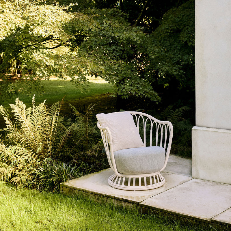 Gubi - Grace Outdoor Lounge Chair