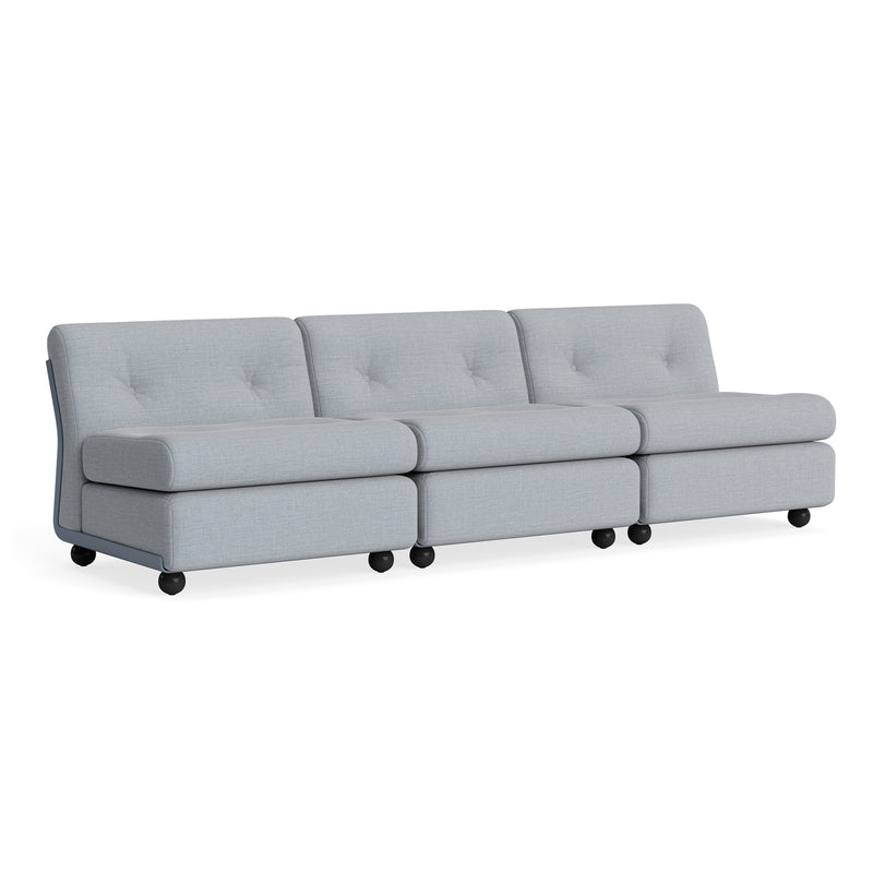 HAY - Amanta 3-Sitzer Sofa | Kvadrat Naveli frost blue/blaugrau (723)