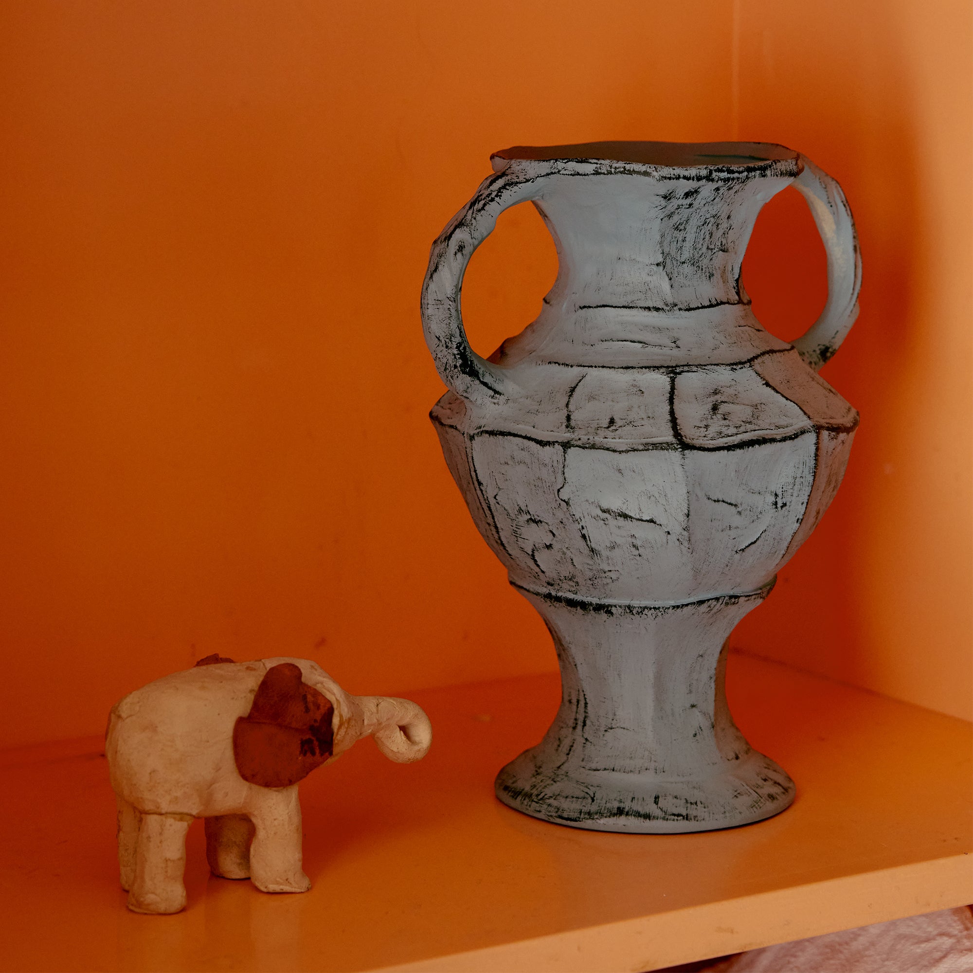 HKliving - New Classics Vase | soft blue