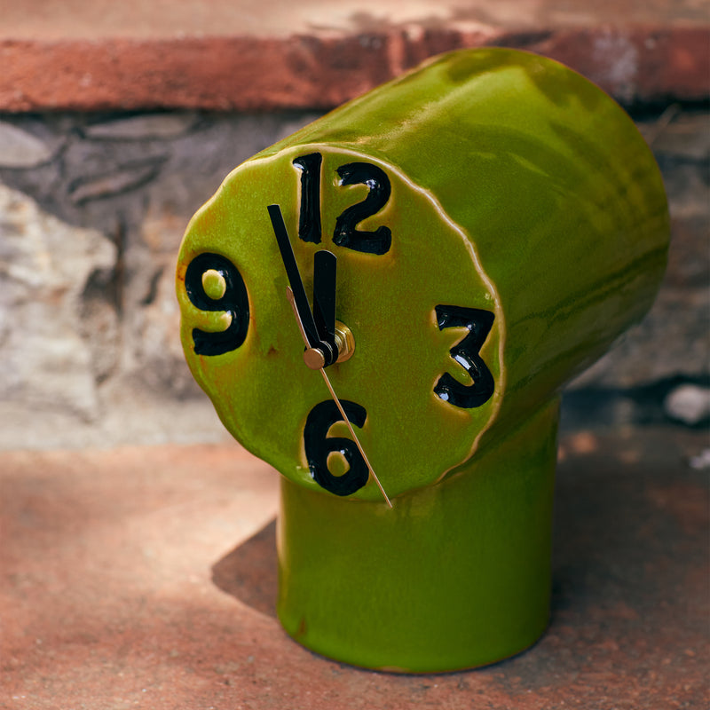 HKliving - Retro Keramik Tischuhr | olive
