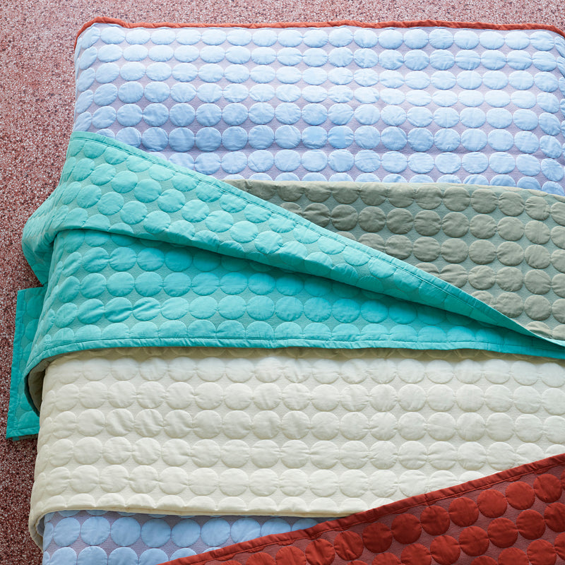 HAY - Mega Dot Tagesdecke