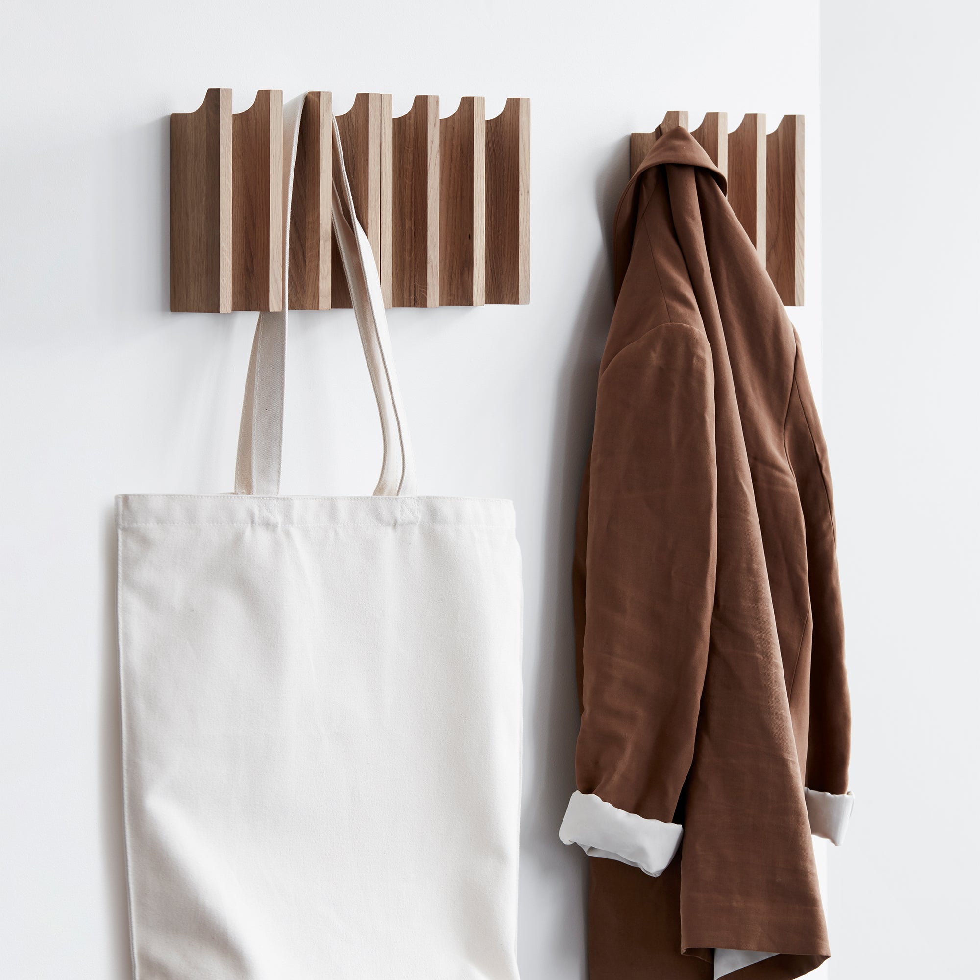 Kristina Dam Studio - Column Garderobenhaken | Eiche