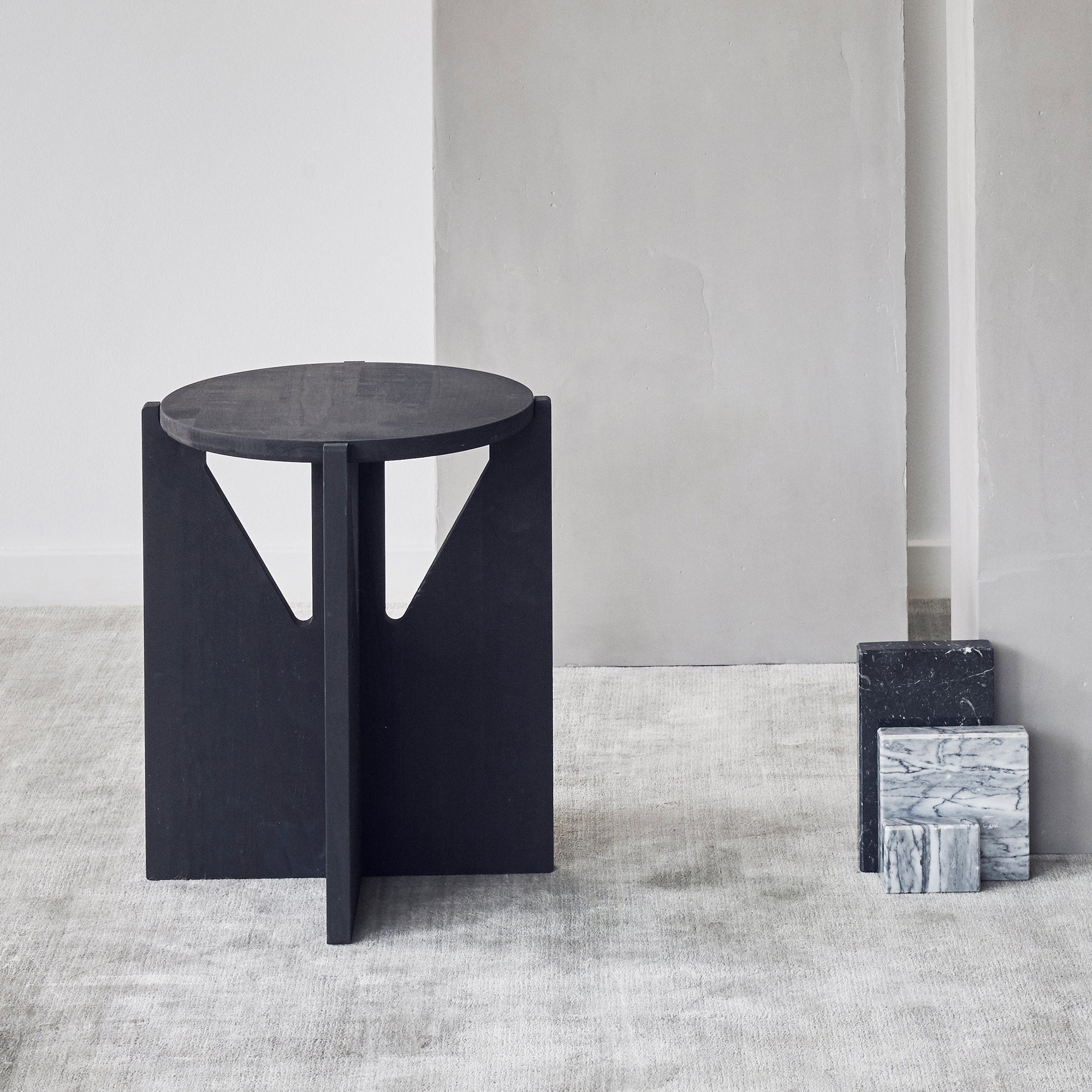 Kristina Dam Studio - Hocker | schwarz