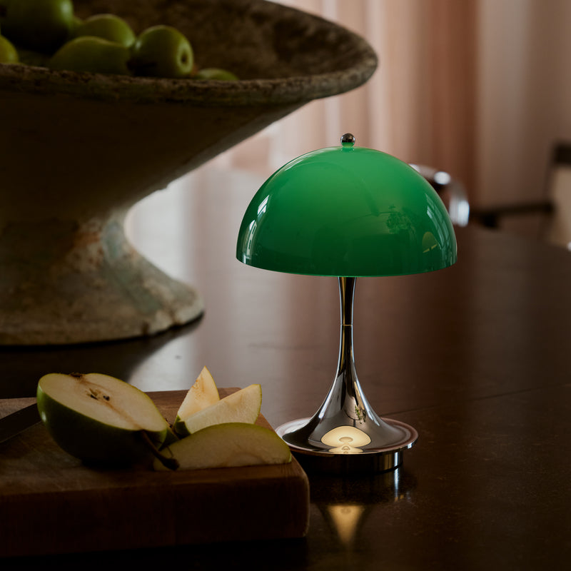 Louis Poulsen - Panthella 160 Portable Akku LED-Tischleuchte | original opal green