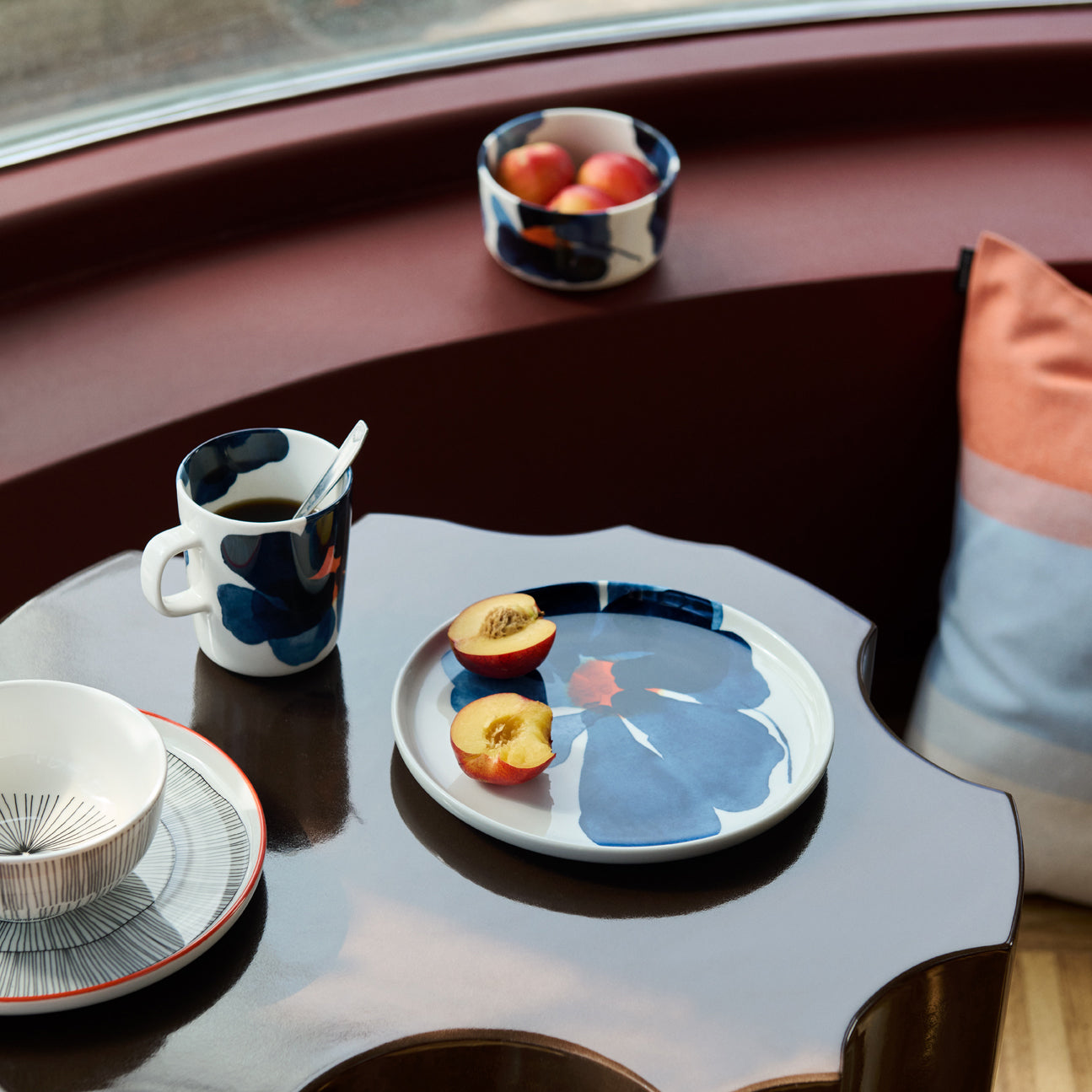 Marimekko - Oiva Valssi Becher mit Henkel