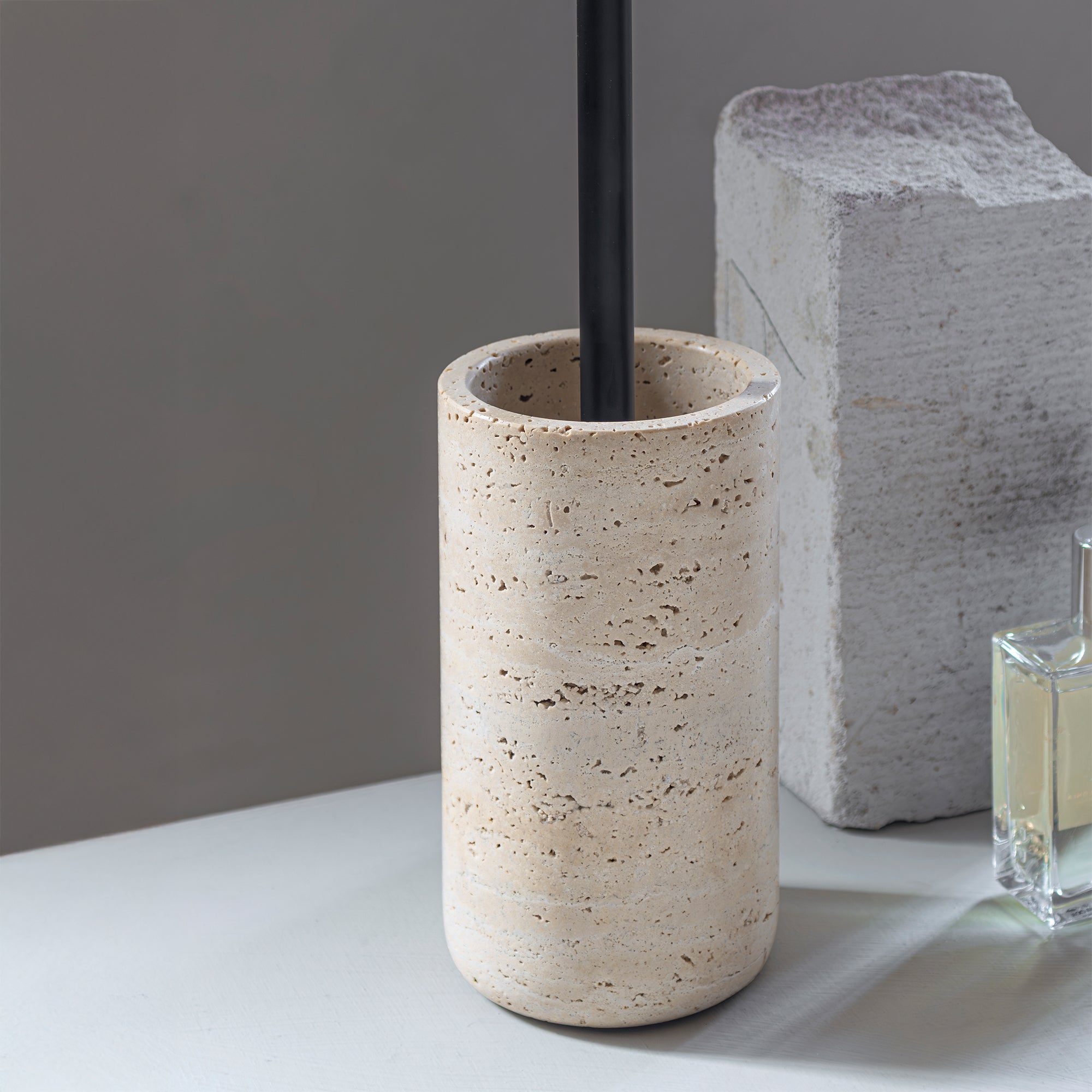 Mette Ditmer - Travertine Toilettenbürste | 