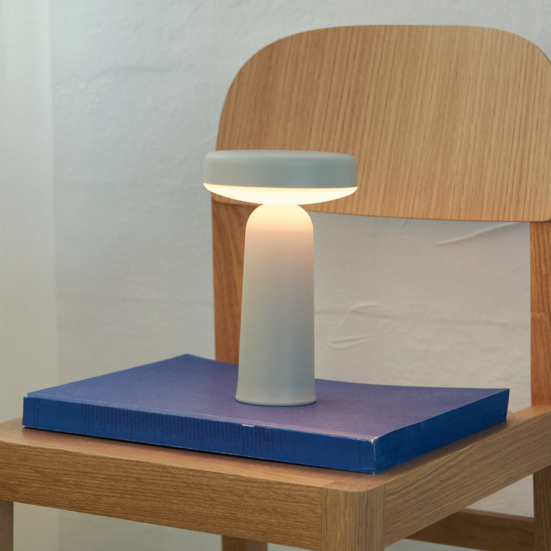 Muuto - Ease Portable LED Outdoor Akkuleuchte