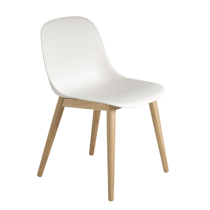 Muuto - Fiber Side Chair Wood Base | weiß recycled / Eiche natur