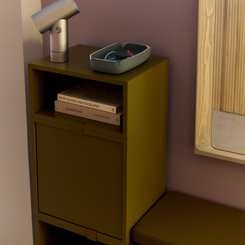 Muuto - Stacked Regalmodul mit Tür