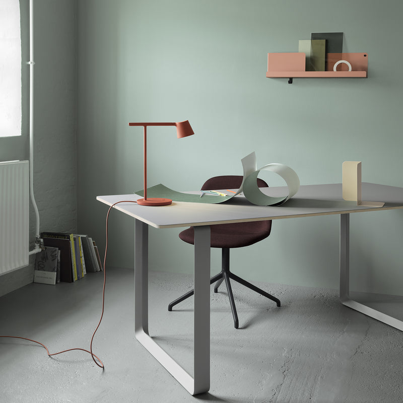 Muuto - Tip LED Tischleuchte