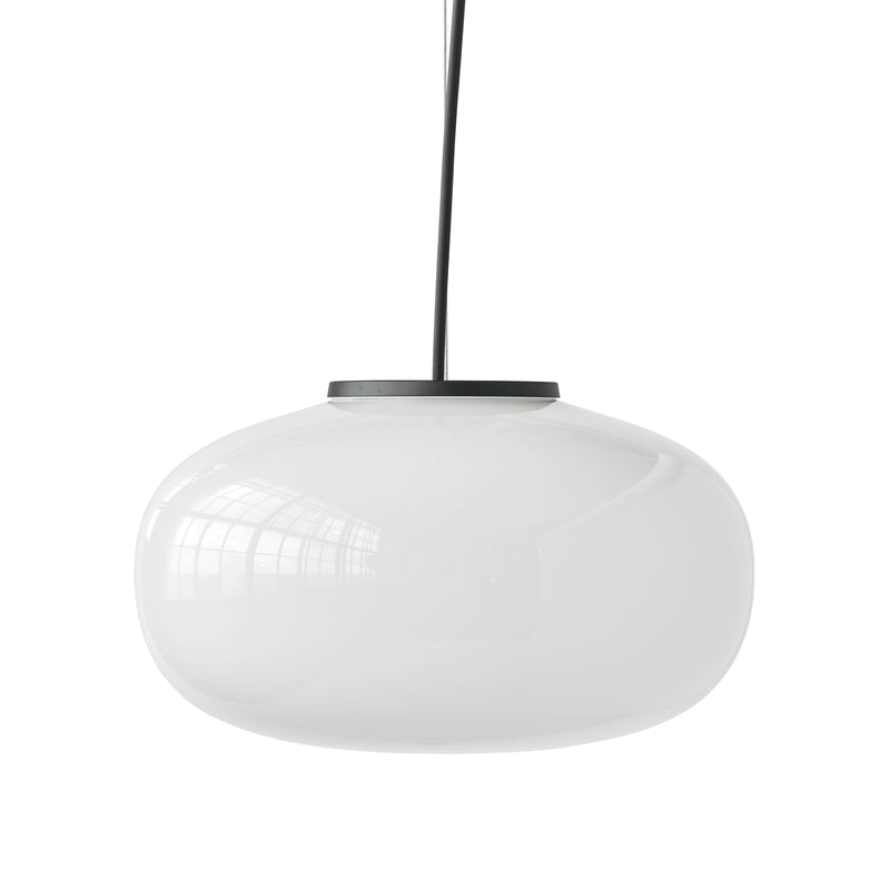 New Works - Karl-Johan LED Pendelleuchte | large / white opal glass