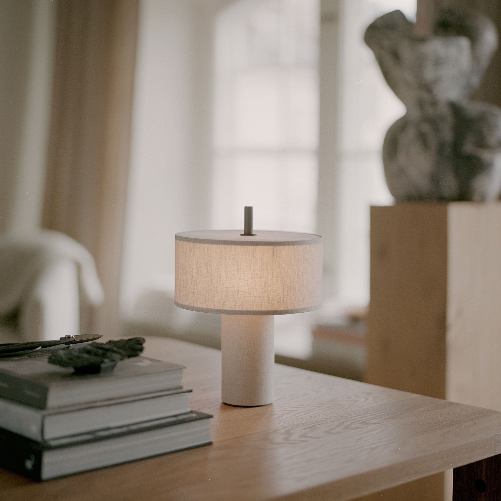 New Works - Margin Portable LED Tischleuchte | beige